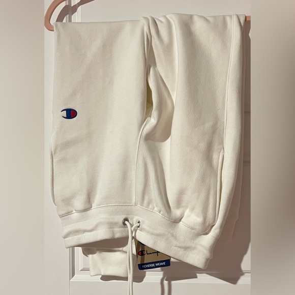 Champion Pants - Champion • Women's Reverse Weave Jogger • White • NWT • XS
